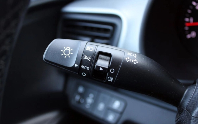 Kia Stonic cena 74900 przebieg: 17136, rok produkcji 2022 z Niemodlin małe 379